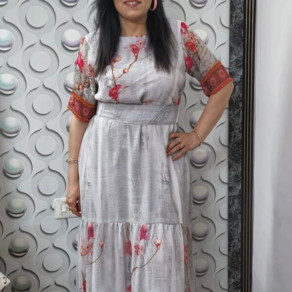 Graceful Light Grey Chiffon Dress with Blooming Lily Print