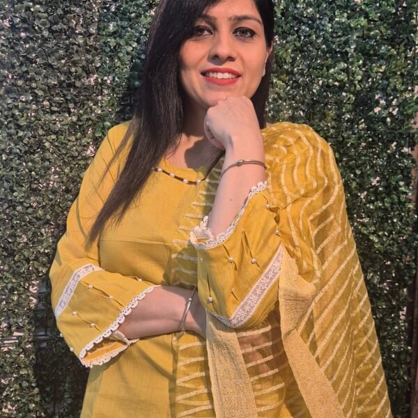 Noor-e-Nazneen - Pure Malmal Suit - 3 Piece