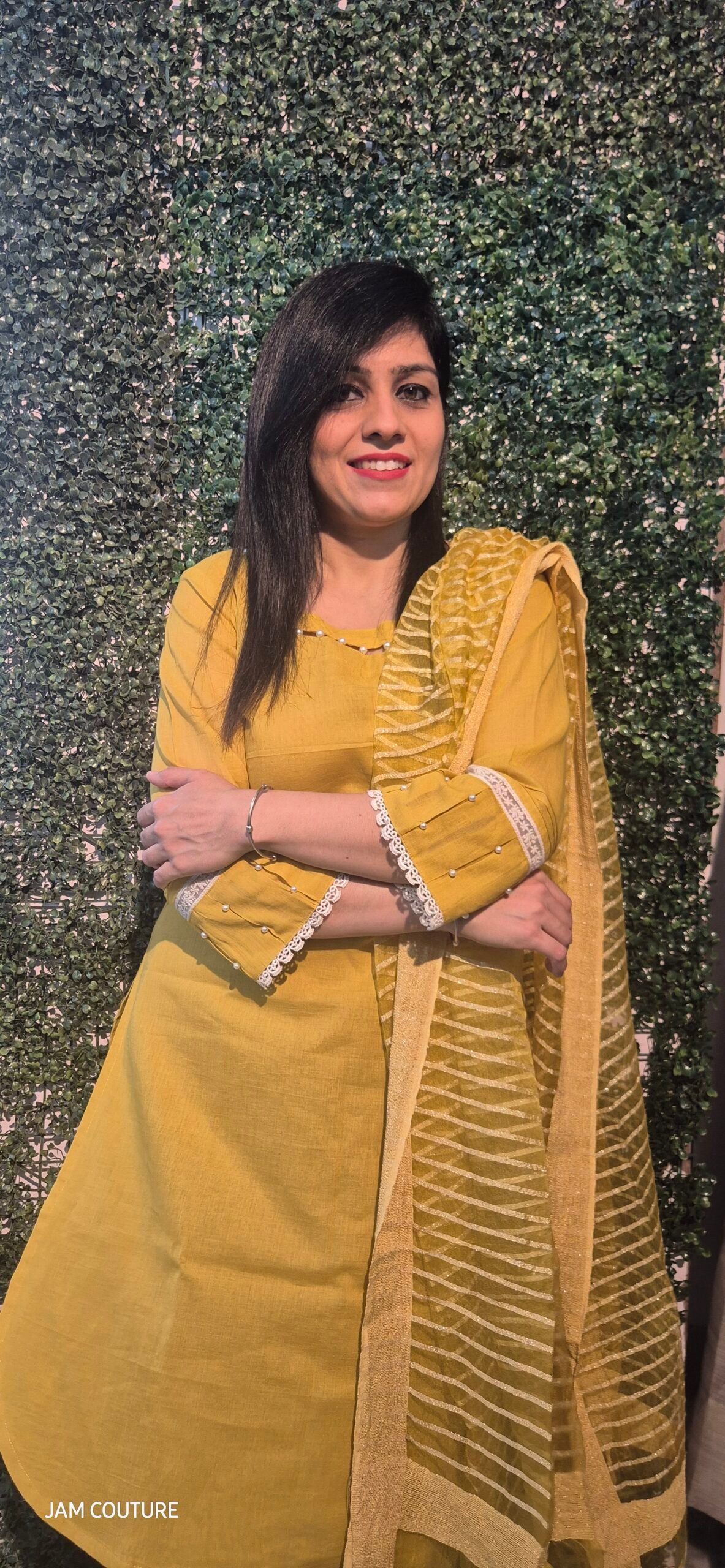 Noor-e-Nazneen – Pure Malmal Suit – 3 Piece